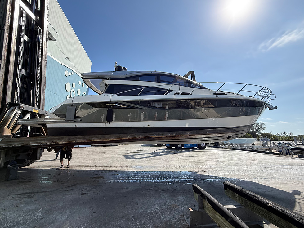 yacht haul out